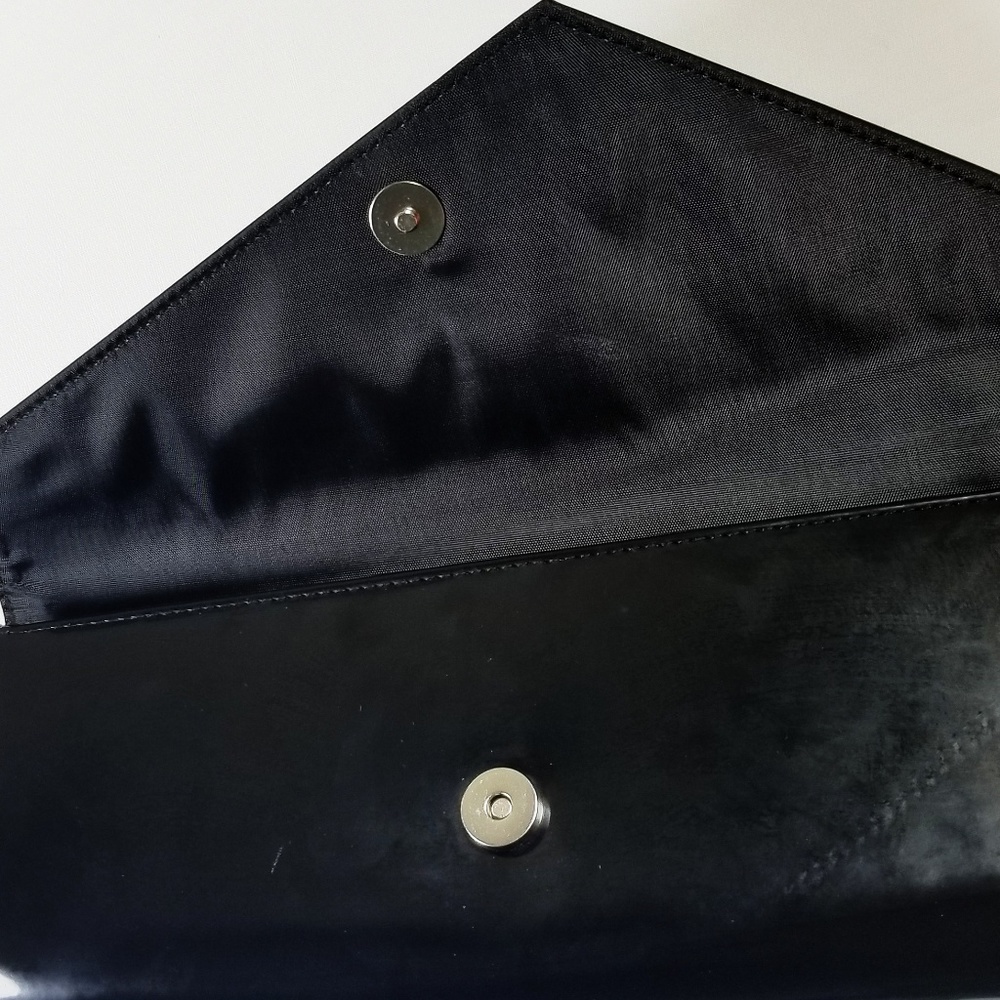 Black Clutch by iCHI - Picture 4 of 8